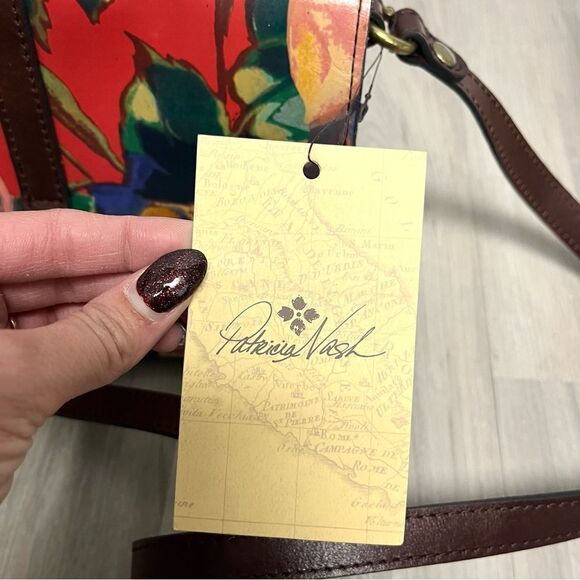 Patricia Nash Purse Women’s Champaign Winter Bloom Floral Leather Crossbody NWT - Picture 6 of 16